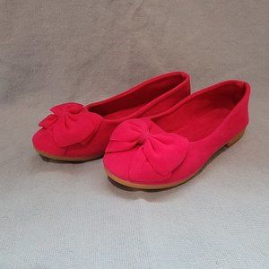 Brand new Hot pink flats. Size 1  kids